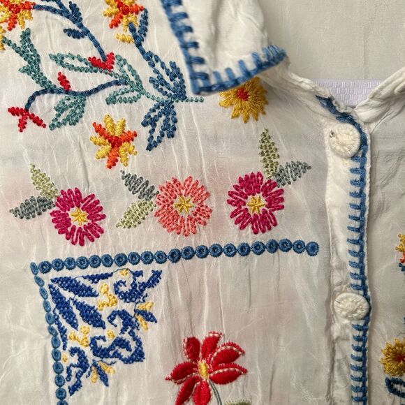 Johnny Was Zodea Almeria White Embroidered Button Front Top PL - Picture 10 of 13